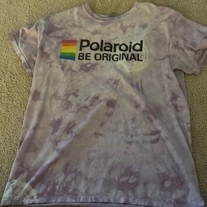 A Polaroid shirt not damaged only worn a few times